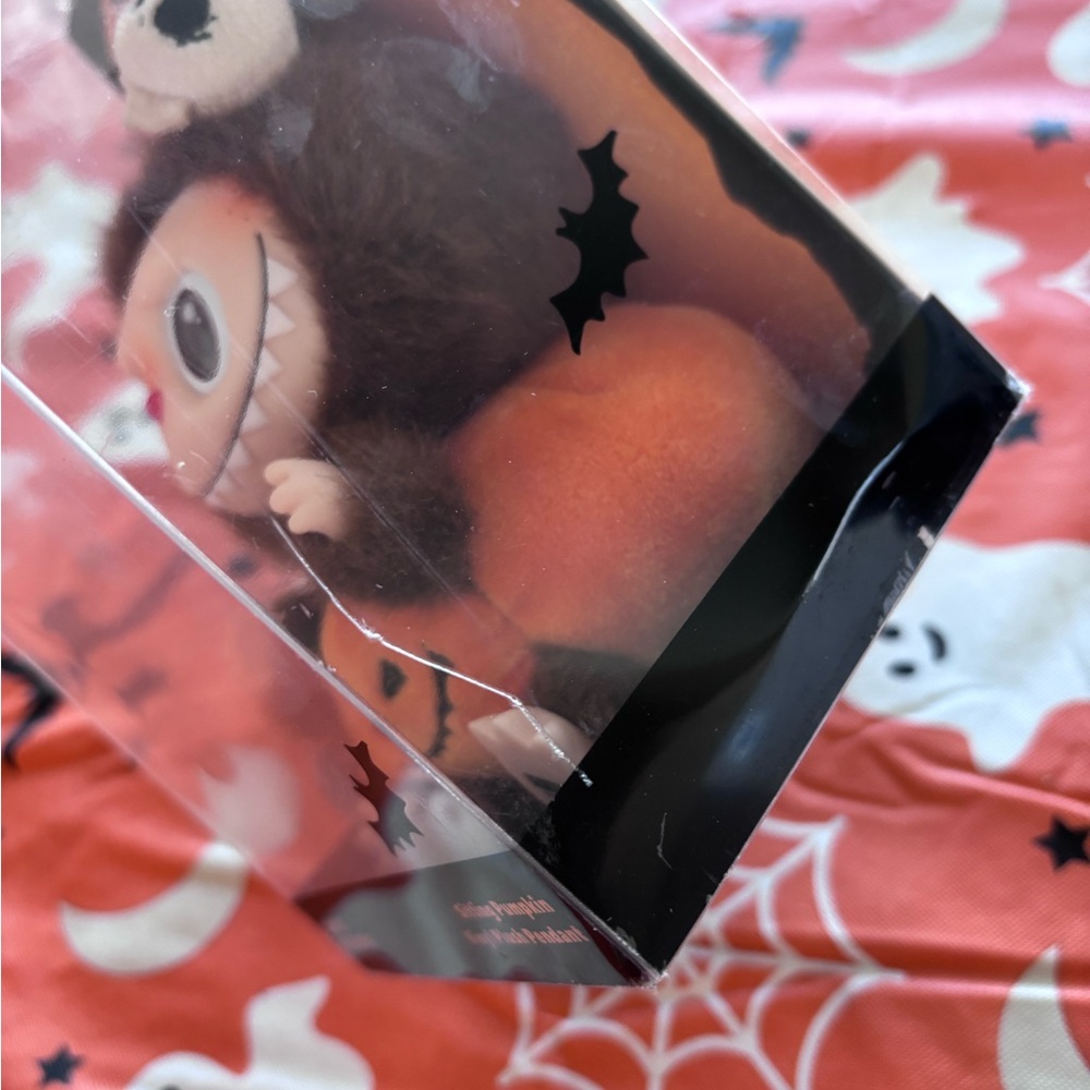 Halloween pumpkin labubu Popmart - Picture 2 of 4